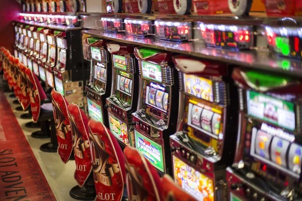 inatogrl live casino tables including blackjack, roulette, and baccarat
